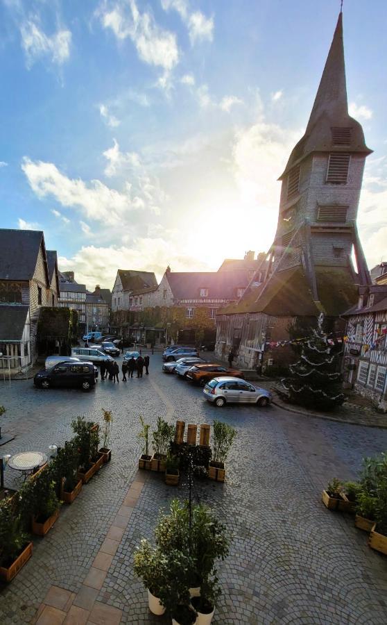 La Maison Pere Camembert Honfleur Exteriör bild